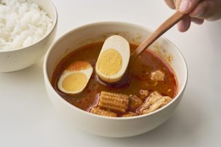 「無印良品の人気カレー」フードスタイリストが“絶品級”ベスト3を発表！2位は素材の旨みがとけこんだ海老クリームカレー、1位は？