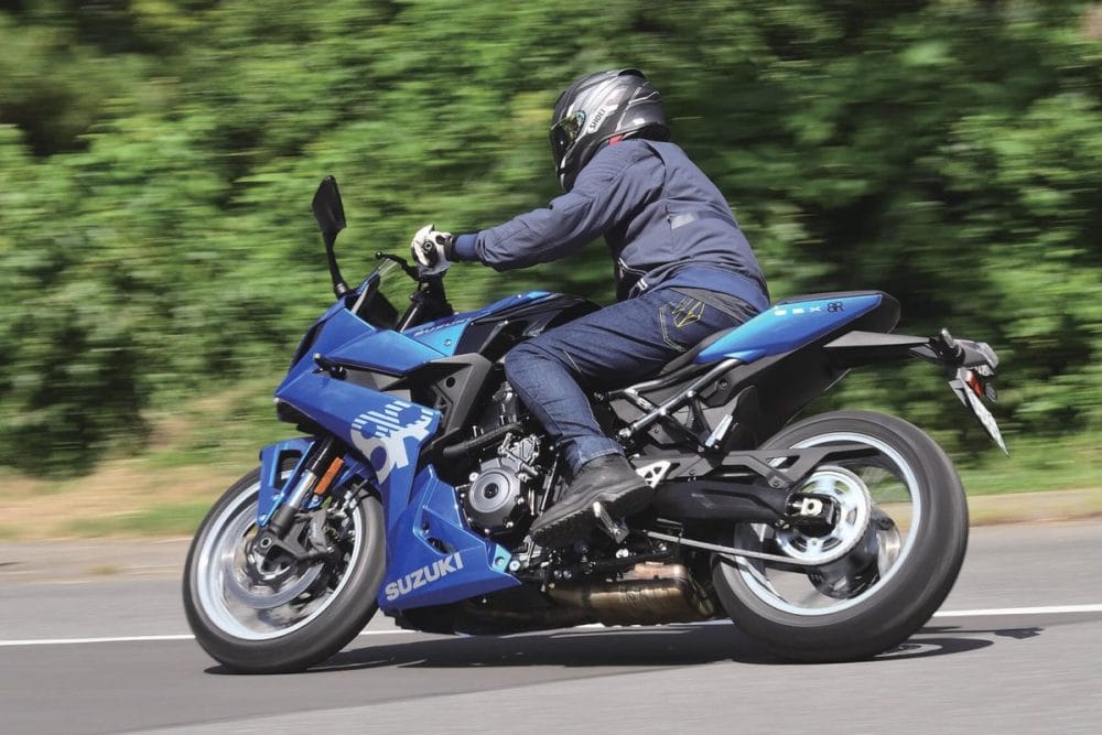 スズキ GSX-8R　＜おすすめポイント①＞ イージーでスポーティな走り！