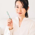 「文具ソムリエール　菅 未里さん」 国内外で商品や売場の企画・監修、メディア出演、メーカーのコンサルティングを行う。日経MJなど連載多数