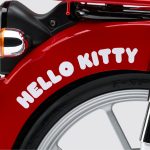 リアフェンダーの側面にも「HELLO KITTY」のロゴが入る