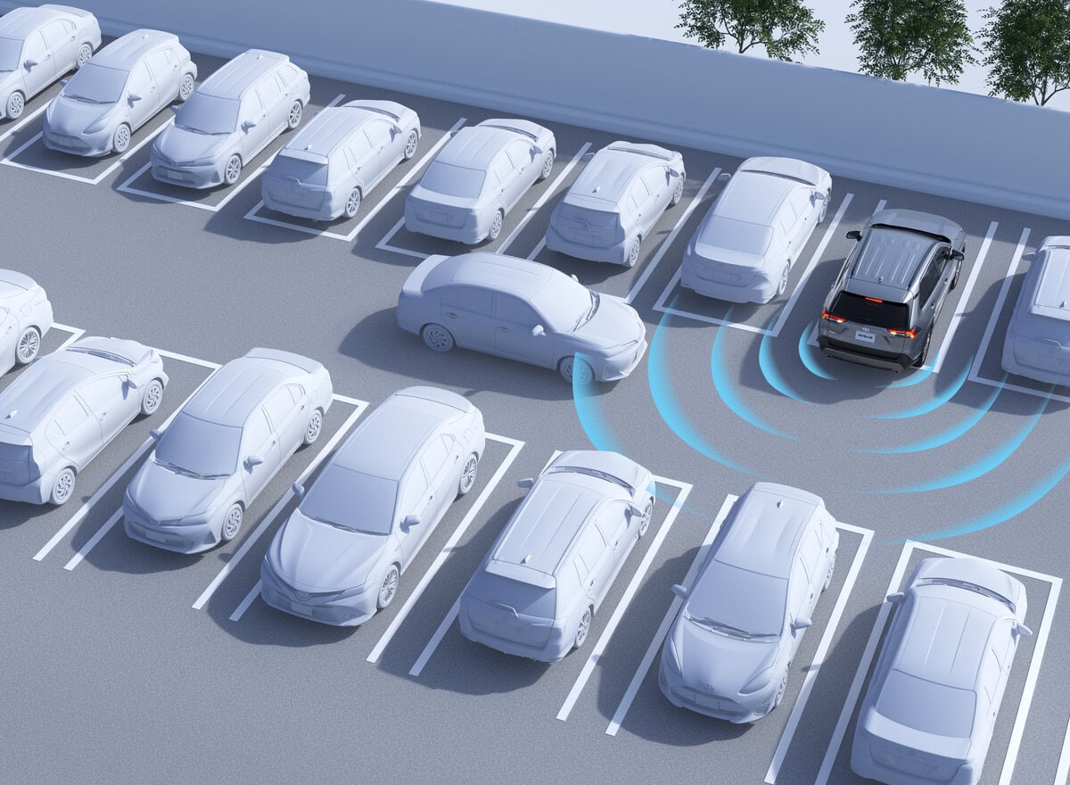 パーキングサポートブレーキ（後方接近車両）は駐車の際、後方から接近する車両を検知