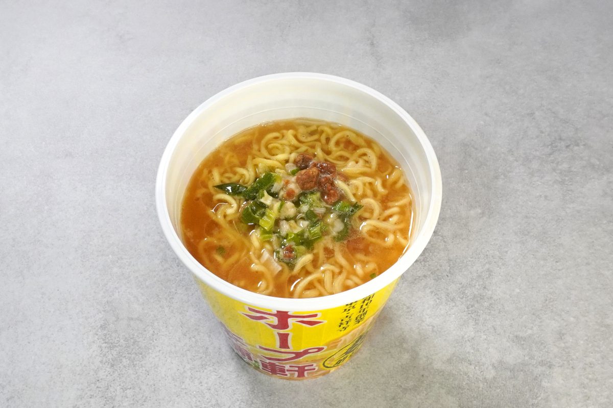 サンヨー食品「サッポロ一番 ホープ軒本舗監修 東京背脂豚骨醤油ラーメン タテビッグ」