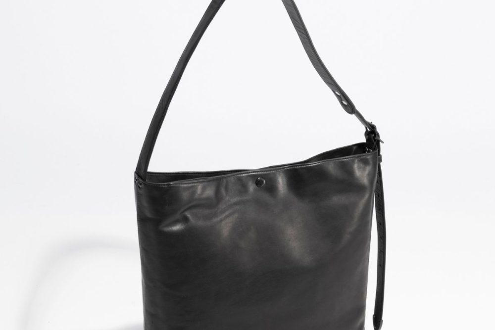 アントラック「CITY PLUS / THE BUCKET TOTE」￥27,500～49,500／3サイズ展開（S、M、L）