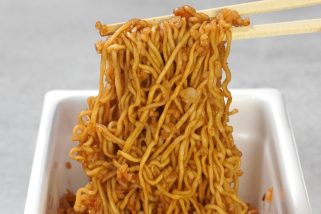 「ガチで激うまだったカップ焼きそば」グルメライターが食べてよかったベスト3杯【1位は予想外の味付けとクセになる食感が面白いペヤング】2024年12月前半編