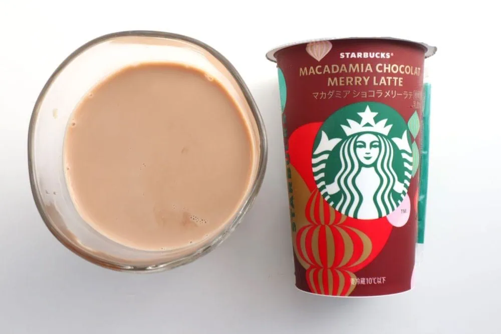 第2位　「スタバのコンビニ限定にハマりそう…」セブン限定、ファミマ限定ほか5種が登場！“クリスマス気分をアゲてくれる新商品”をグルメライターが徹底リポート