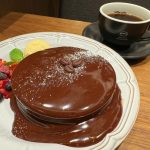 とろける濃厚チョコソースのホットケーキ～ダークチョコレート・カカオ58％～