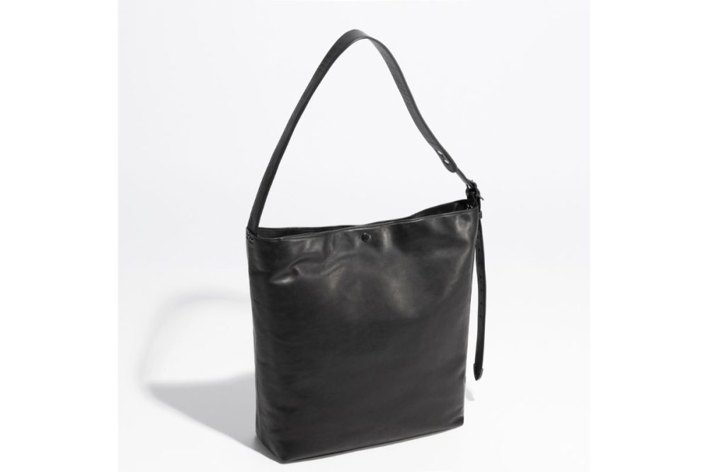 アントラック「CITY PLUS / THE BUCKET TOTE」￥27,500～49,500／3サイズ展開（S、M、L）