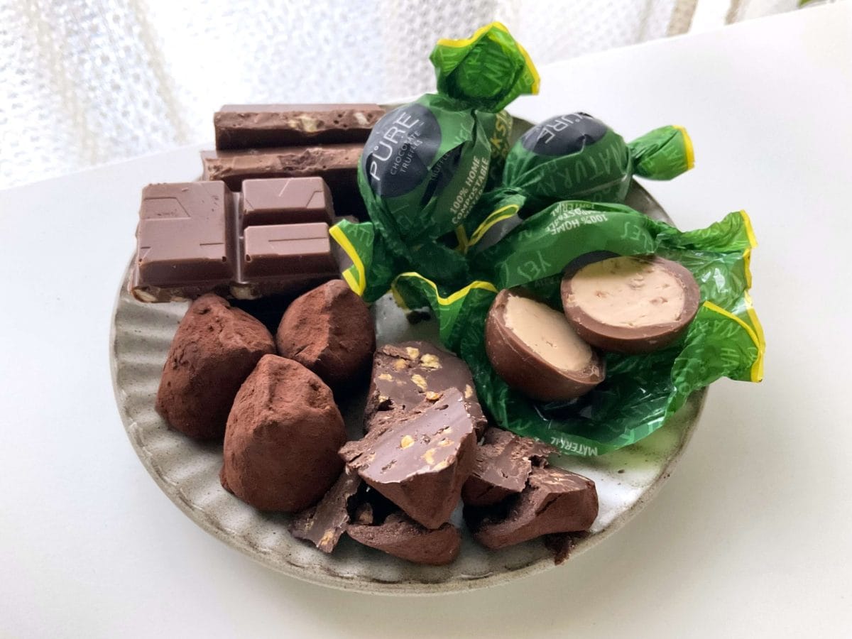 チョコ大好きページ　2点まとめ チョコ好き注目の300品超え」成城石井の新作が本気すぎる