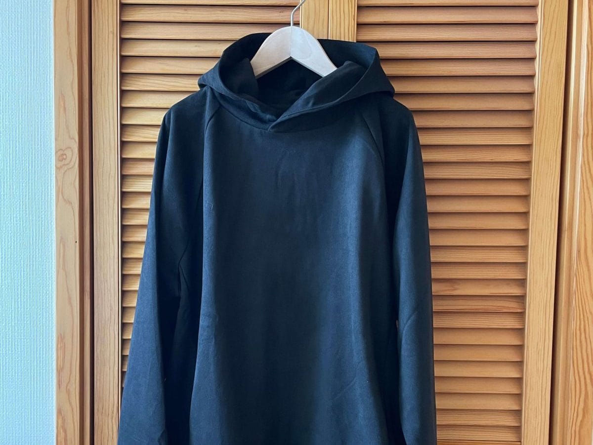 ワークマンの神パーカー「この出来で1900円はすごい」、上品で暖かい