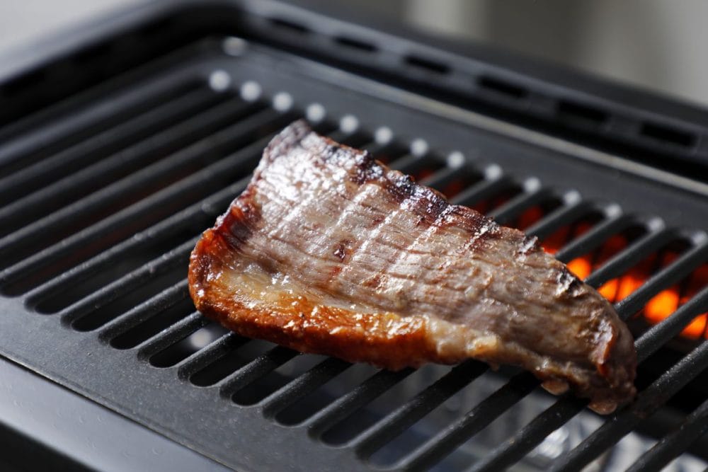 遠赤外線効果により、食材を均一に焼き上げられる