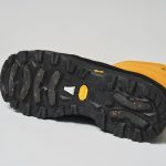 アウトソールには「Vibram ARCTIC GRIP ALL TERRAIN」を採用