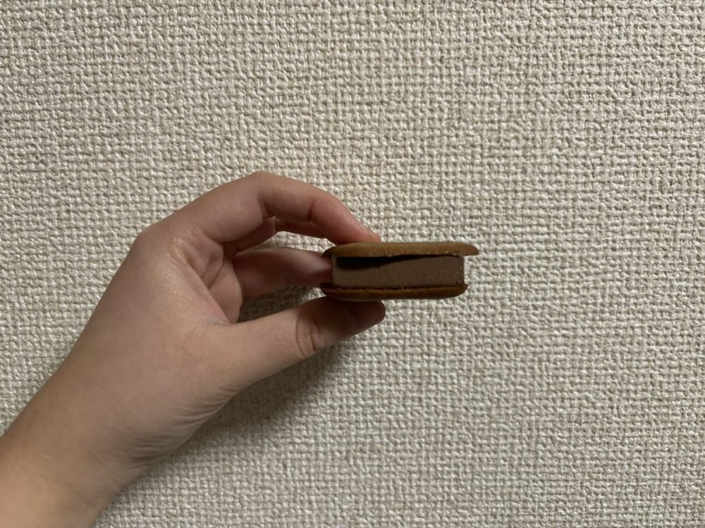 ミルクチョコレートの厚さがインパクト大！