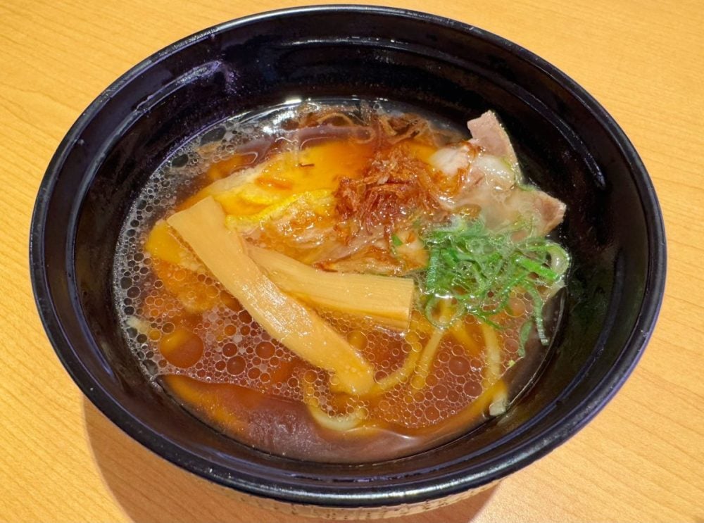 黒醤油ラーメン