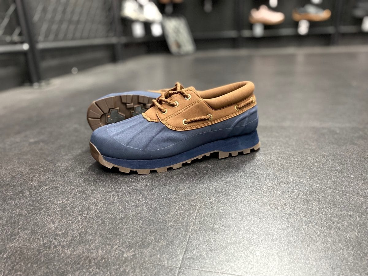 ノースフェイス　モカシンブーツ THE NORTH FACEから全天候対応「防水モカシンブーツ」が登場