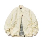 ナンガ「SOFT DOWN VARSITY BLOUSON」￥31,900／イエロー