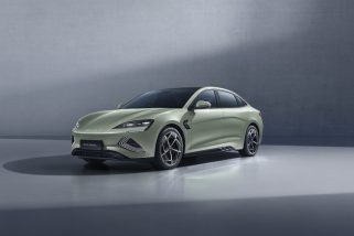 「日本仕様で初採用のスペシャルカラー」BYD SEALに特別限定車“エディション ペールグリーン”が30台限定で登場