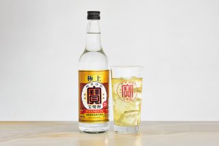 永遠の定番、極上〈宝焼酎〉のお茶割り。改めてその魅力に迫る