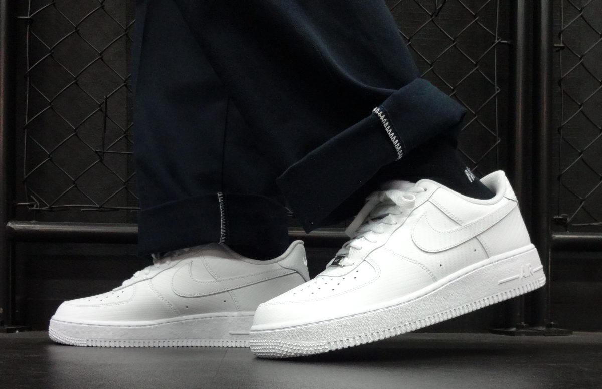 NIKE AIR FORCE 1 '07