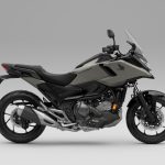 NC750X Dual Cluch Transmissionのマットディープマッドグレーカラー