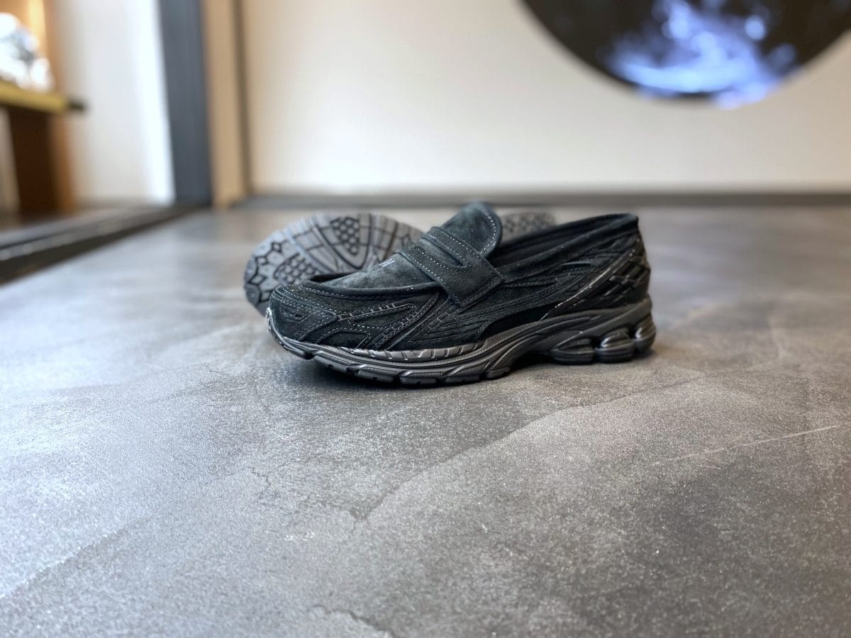 もはや完璧な次世代シューズ」フォーマルもカジュアルも支配する