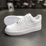 NIKE AIR FORCE 1 '07