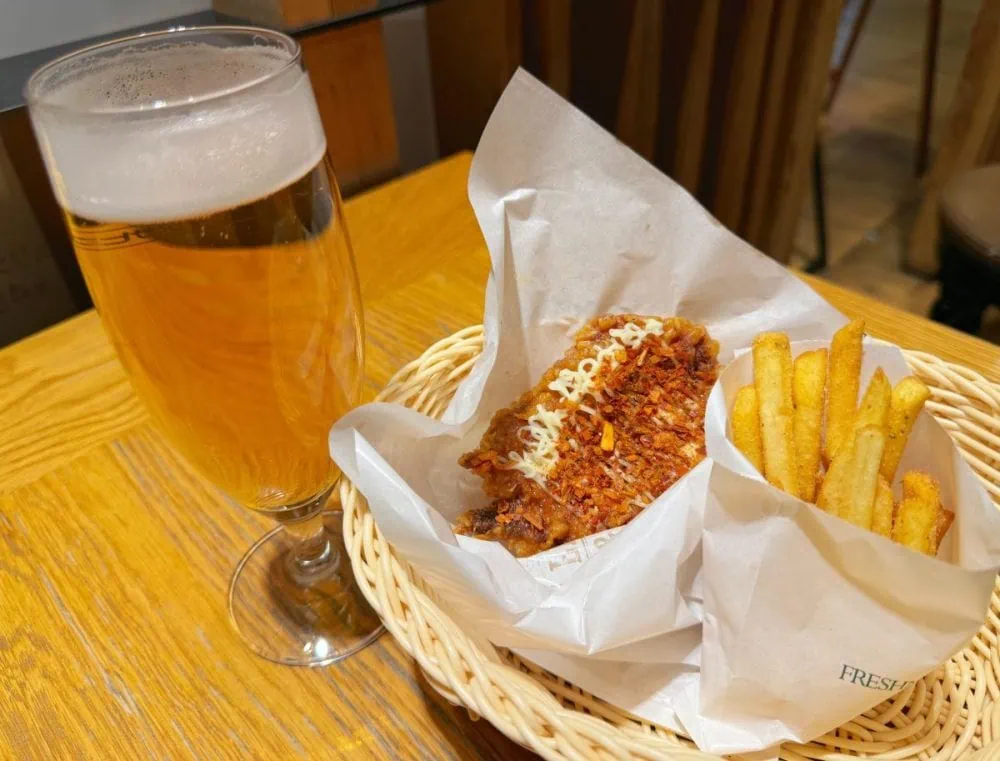 第2位　「1000円ちょっとで満足度高すぎ」フレッシュネスバーガーでサク飲みは意外とアリ！16時から限定“ヨルカフェ”がコスパ最強だった…グルメライターがおすすめセットを考えてみた