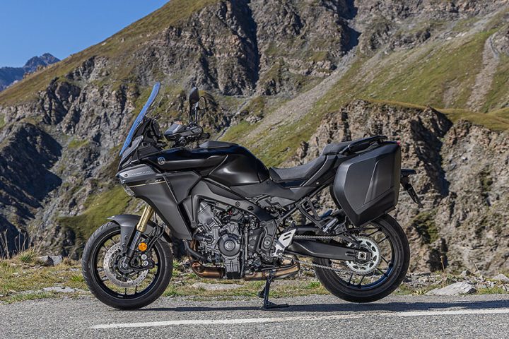 「最新技術でライダーをサポート」ヤマハの人気スポーツツアラー“TRACER9GTABS”の2025年モデルが登場！