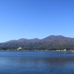 周囲約17キロメートルにおよぶ加茂湖は、新潟県最大の湖