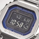 G-SHOCK GMW-B5000D-2JF　「ダイヤルのガラス面に鮮やかなブルーを蒸着加工。メタリックな質感とマッチする」