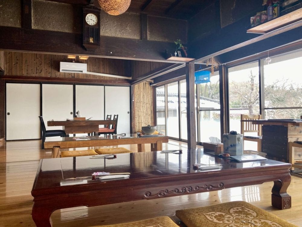 古民家を改装した癒しの店内