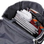 15インチPCやA3書類に対応するパッド入りポケットを装備
