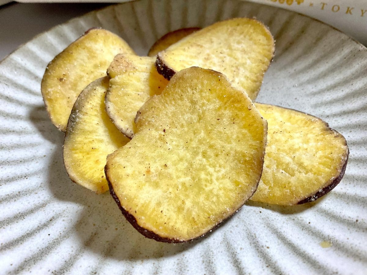炙りおさつチップス 熟成芋のクリームブリュレ風味
