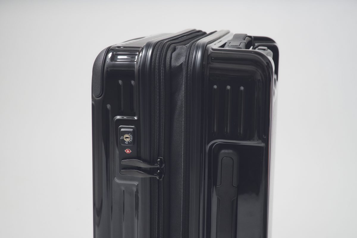 このクオリティで1万円ちょいは買い」100万台以上売れたドンキのスーツ