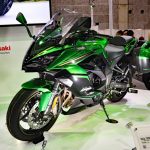ツーリング性能をバージョンアップしたスポーツツアラーモデルの「Ninja 1100SX SE」