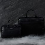 左から） クリーザン「ミニ ブリーフケース」￥40,700 クリーザン「ソフトブリーフケース」￥69,300