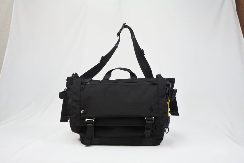 シー「ABLE SHOULDER -01」￥22,000／W40×H25×D14㎝
