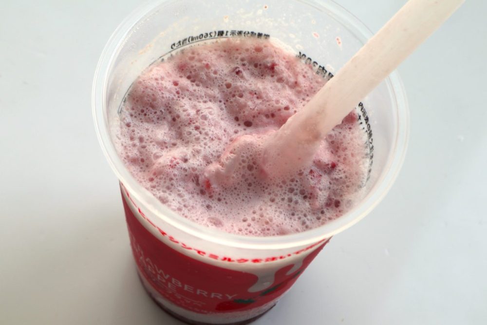 ストロベリーフラッペが完成