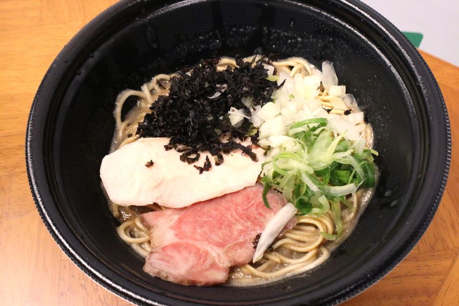 「志奈そば 田なか」の「超熟成寝かし旨味麺」