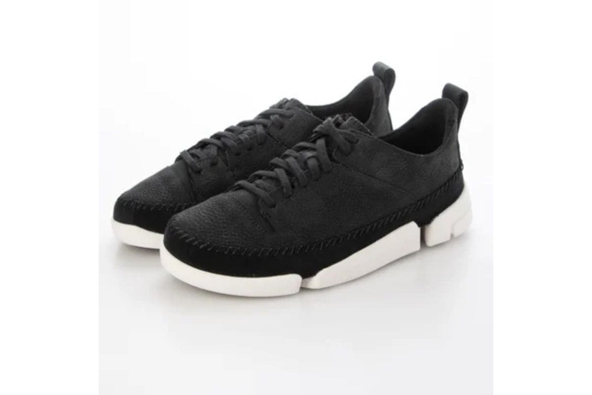 クラークス「トライジェニック」￥25300／ブラックヌバック
