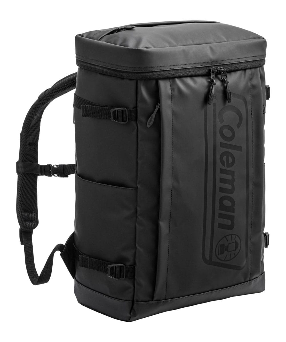 コールマン「シールド35 Bロゴ」￥12,980／約W31W×H50×D18㎝／約35ℓ／ブラック×ブラック