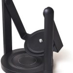別売りのプロジェクタージンバルスタンド（￥6,990）を用いれば天井投影も安定