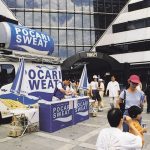 かつての販促活動。実際に飲んでもらうことを重要視し、初年度だけで3,000万本を配った