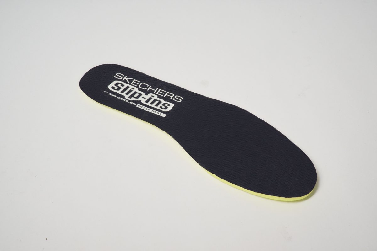 通気性に優れたSkechers Air-Cooled Goga Mat™というインソール