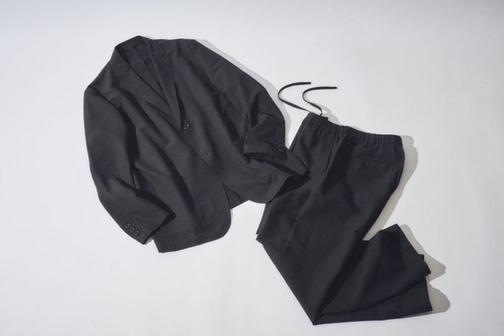 「無印良品のこれマジで買い」猛暑対策できる涼しいビジネスウェアって最高…“上下で13,000円以下の優秀セットアップ”をスタイリストが徹底解説