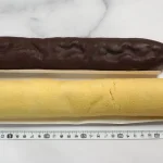 第3位　「この長さ・デカさはヤバい…」全長25cm超のエクレア!? 甘党にはたまらない“お得すぎるファミマ限定スイーツ”を実食レビュー！