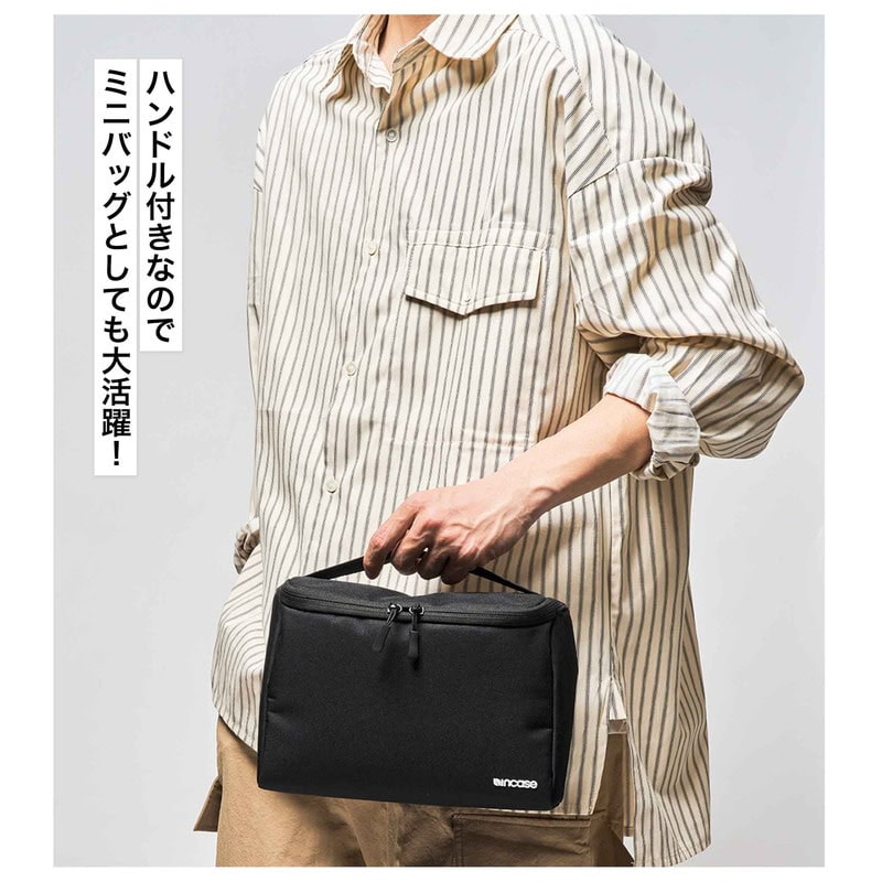 ハンドル付きなのでミニバッグとしても大活躍！
