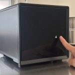 タッチパネルの操作部には即時炊飯のほか、予約や保温の時間、温度設定などデジタル文字で分かりやすく表示されます