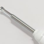 条件10：イヤースプーンがネジ式設計でないこと