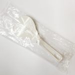 しゃもじ、計量カップまで付属されていたので、これから一人暮らしをはじめるという人にはうれしい設定