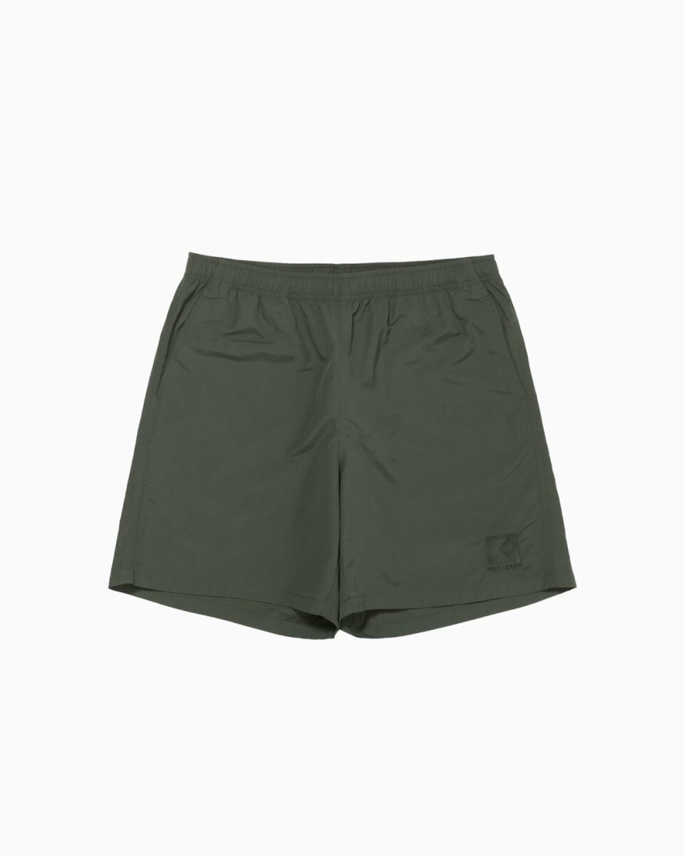 コンバーススポーツ「ボックスロゴショーツ」￥4,950／グリーンカーキ